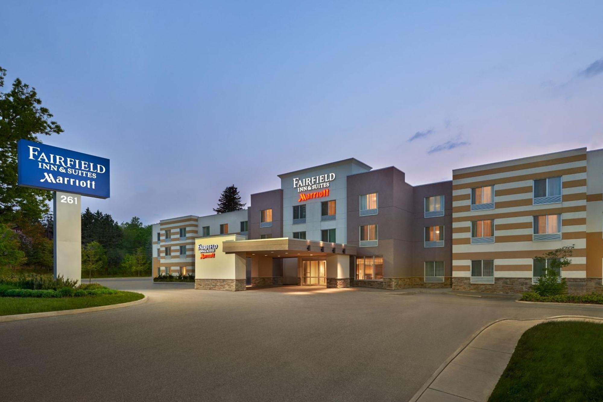 Fairfield Inn & Suites By Marriott Barrie Bagian luar foto